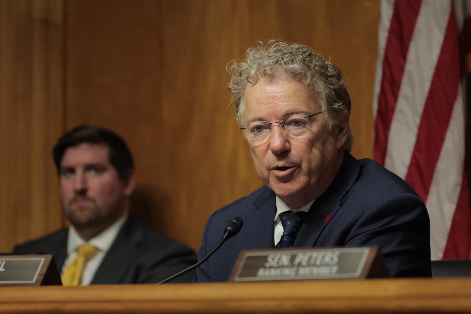 Rand Paul sagt, Hegseth solle „unter Eid“ über den Doppelangriff auf ein mutmaßliches Drogenschiff aussagen – Paul forderte außerdem, dass das Video des zweiten Angriffs „jedem Amerikaner gezeigt“ werde, fügte Paul hinzu Rand Paul sagt, Hegseth solle „unter Eid“ über den Doppelangriff auf ein mutmaßliches Drogenschiff aussagen – Paul forderte außerdem, dass das Video des zweiten Angriffs „jedem Amerikaner gezeigt“ werde, fügte Paul hinzu