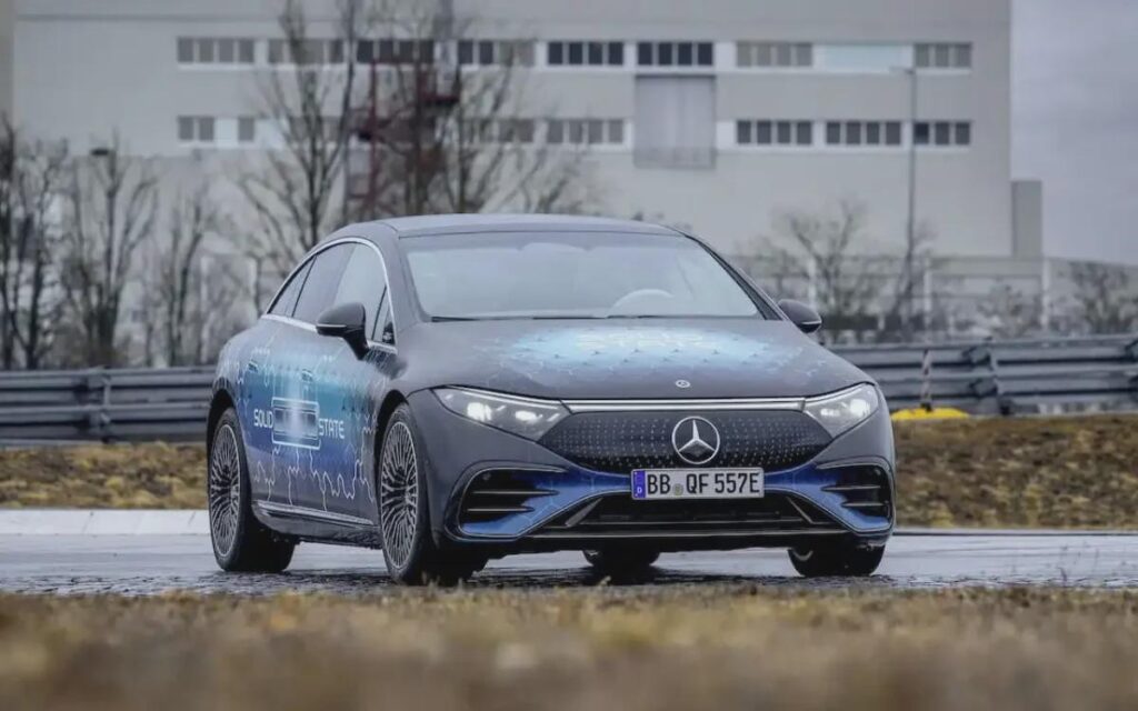Hersteller von Festkörperbatterien für Elektrofahrzeuge geht nach erfolgreichem 745-Meilen-Test im Wert von 1.100.000.000 US-Dollar an die Börse Hersteller von Festkörperbatterien für Elektrofahrzeuge geht nach erfolgreichem 745-Meilen-Test im Wert von 1.100.000.000 US-Dollar an die Börse