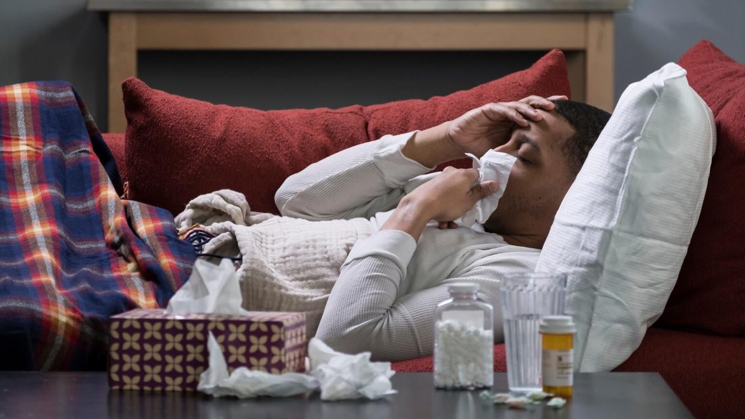 Die Grippeaktivität nimmt in den USA mit mindestens 7,5 Millionen Erkrankungen stark zu: CDC | CDC-Daten zeigen bisher 81.000 Krankenhauseinweisungen und 3.100 Todesfälle in dieser Saison. Die Grippeaktivität nimmt in den USA mit mindestens 7,5 Millionen Erkrankungen stark zu: CDC | CDC-Daten zeigen bisher 81.000 Krankenhauseinweisungen und 3.100 Todesfälle in dieser Saison.