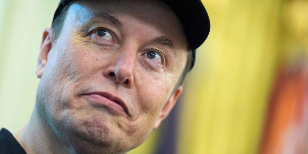Elon Musk verbrachte das Wochenende damit, gegen die EU vorzugehen, nachdem sie X wegen „irreführender“ blauer Häkchen mit einer Geldstrafe belegt hatte