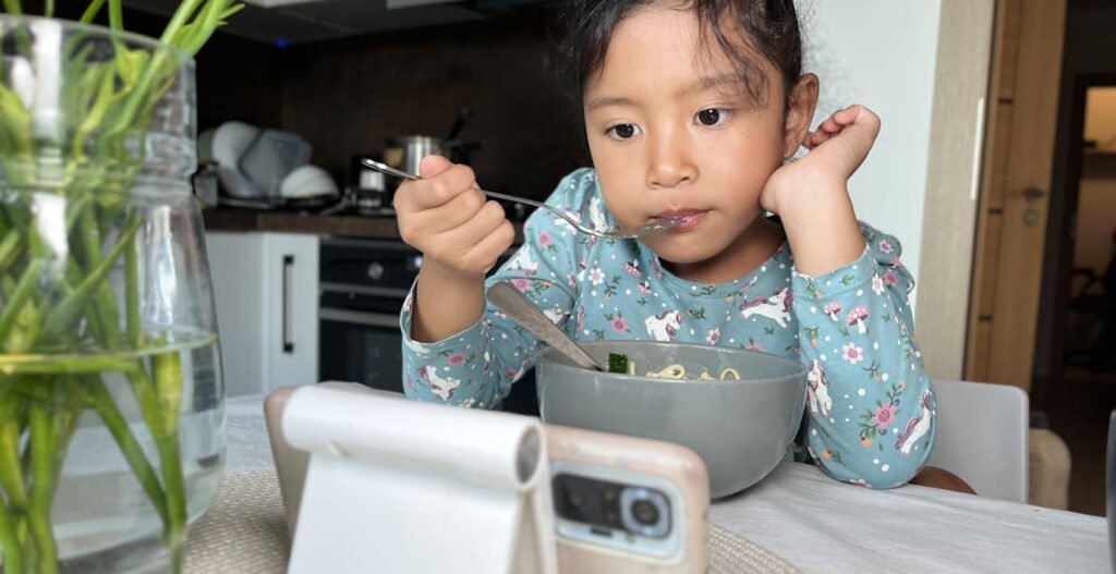 Studie: Soziale Medien werden mit schlechterer Konzentration bei Kindern in Verbindung gebracht – Computerspiele und Fernsehen haben nicht den gleichen Effekt