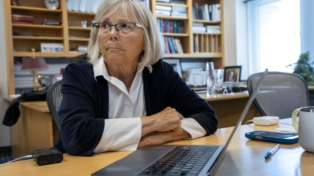 Nach der Kürzung der NIH-Zuschüsse verlangsamte sich die Brustkrebsforschung in Harvard und die Labormitarbeiter verließen das Unternehmen