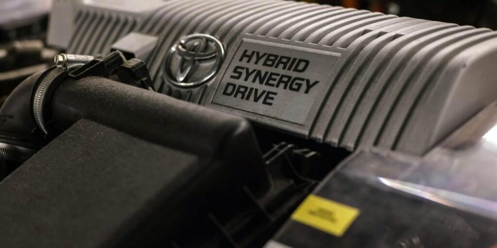 Toyota verdoppelt sein Engagement bei Hybridfahrzeugen in den USA mit einer 14-Milliarden-Dollar-Batterieoffensive