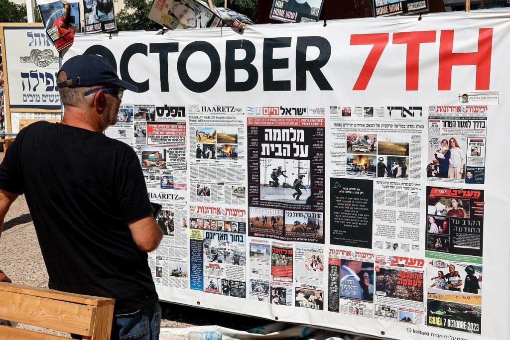 Amnesty wirft der Hamas anschließend am 7. Oktober „Verbrechen gegen die Menschlichkeit“ vor