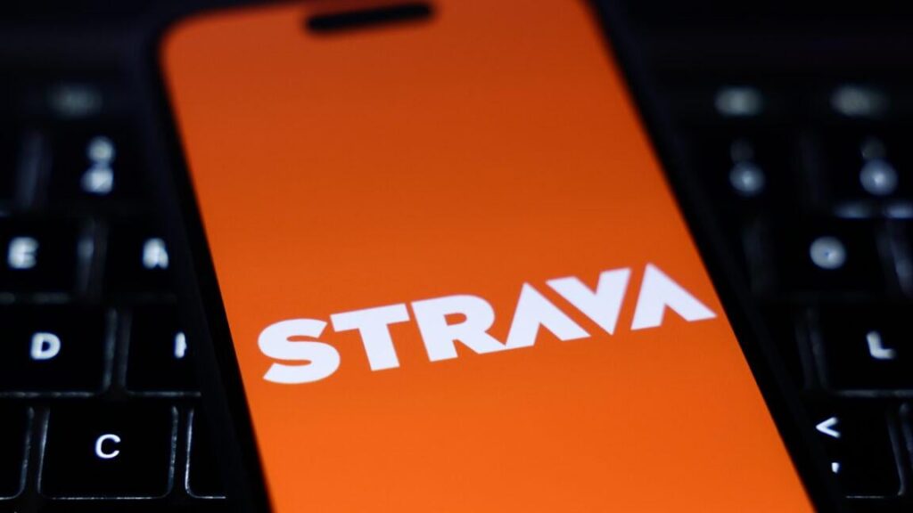 Strava, die beliebte Fitness-Tracking-App, stellt den beliebten Jahresrückblick „Year in Sport“ hinter eine 80-Dollar-Paywall | Stravas viralstes Feature ist plötzlich weggesperrt. Strava, die beliebte Fitness-Tracking-App, stellt den beliebten Jahresrückblick „Year in Sport“ hinter eine 80-Dollar-Paywall | Stravas viralstes Feature ist plötzlich weggesperrt.