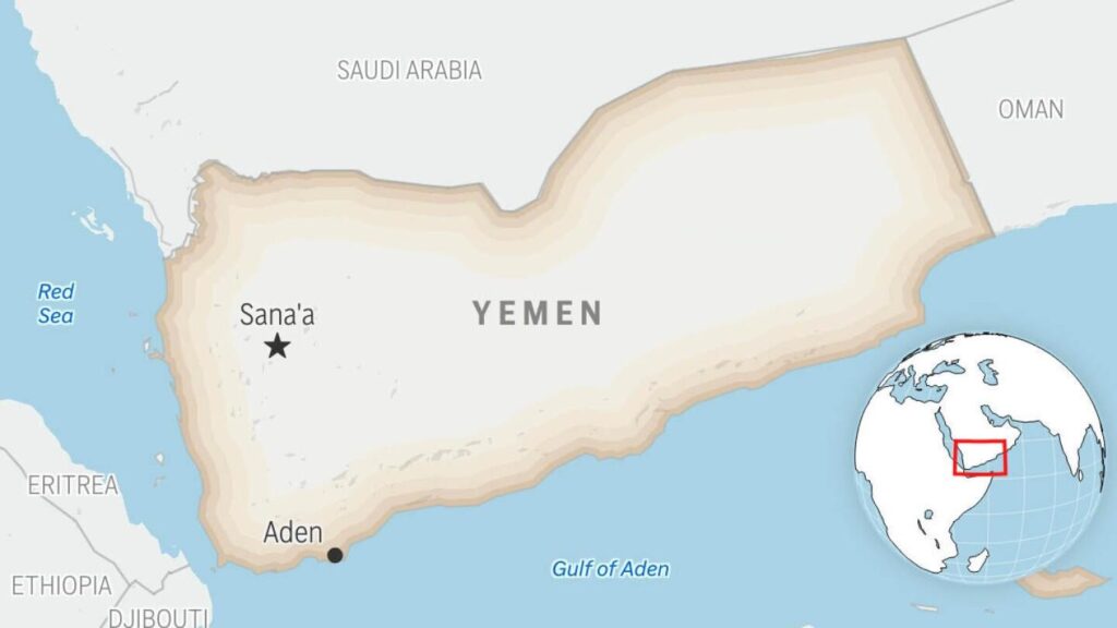 Saudi-Arabien bombardiert Hafen im Jemen wegen Waffenlieferung aus den Vereinigten Arabischen Emiraten und gibt eine Warnung an Abu Dhabi heraus