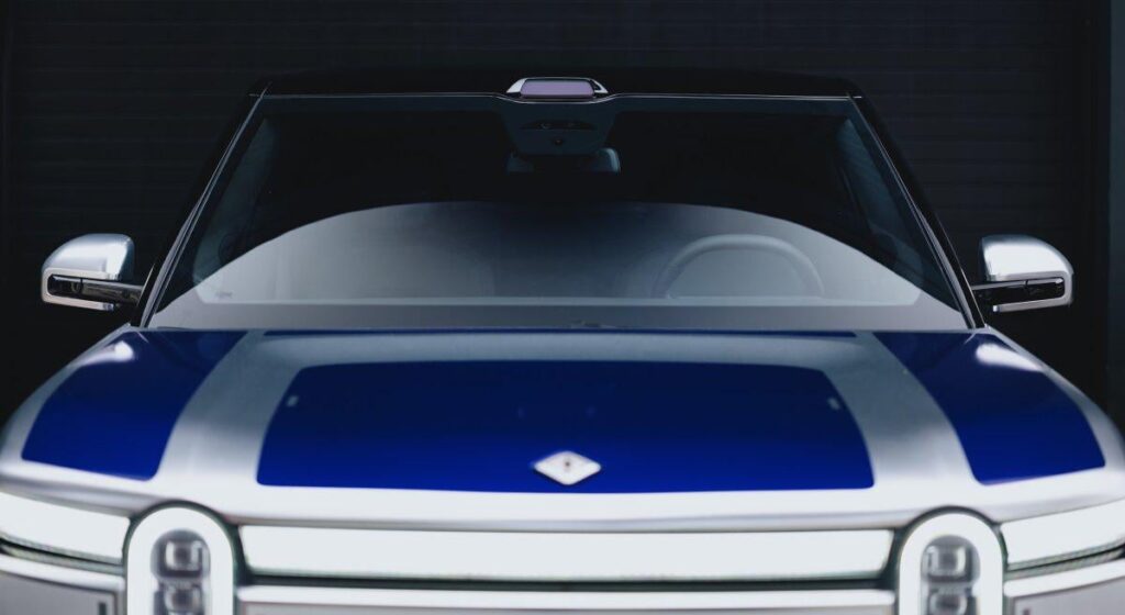 Rivian wird 2026 Lidar hinzufügen, sagt, dass Teslas Kameras nicht ausreichen