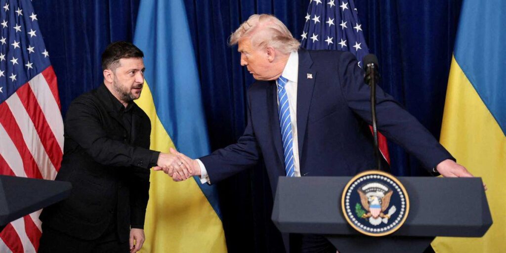 „Er ist komplett weg“: Nach Trumps jüngster „völlig aus den Fugen geratener“ Behauptung bricht das Internet aus