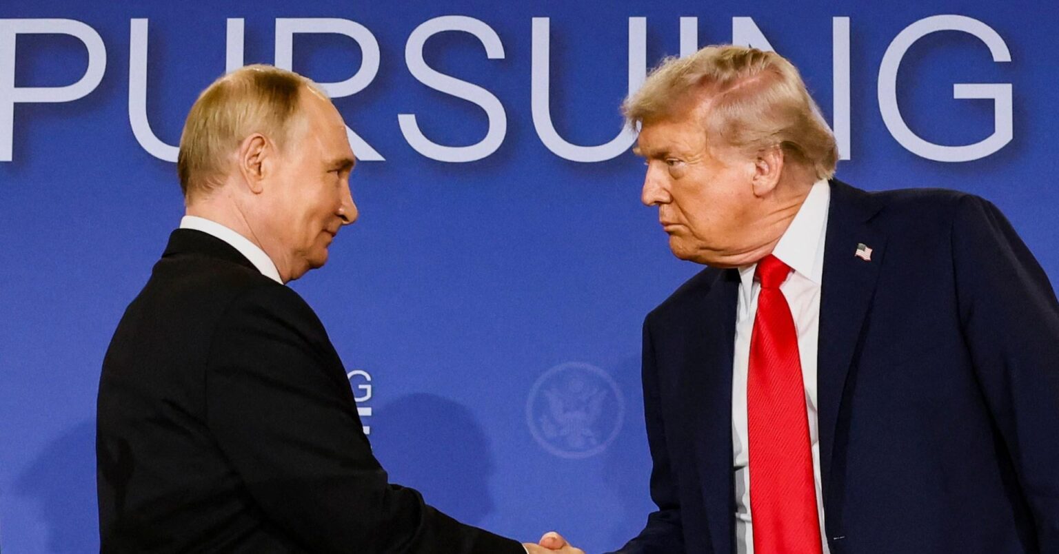 Putin und Trump unterstützen die Idee eines vorübergehenden Waffenstillstands zwischen Europa und der Ukraine nicht, heißt es im Kreml Putin und Trump unterstützen die Idee eines vorübergehenden Waffenstillstands zwischen Europa und der Ukraine nicht, heißt es im Kreml