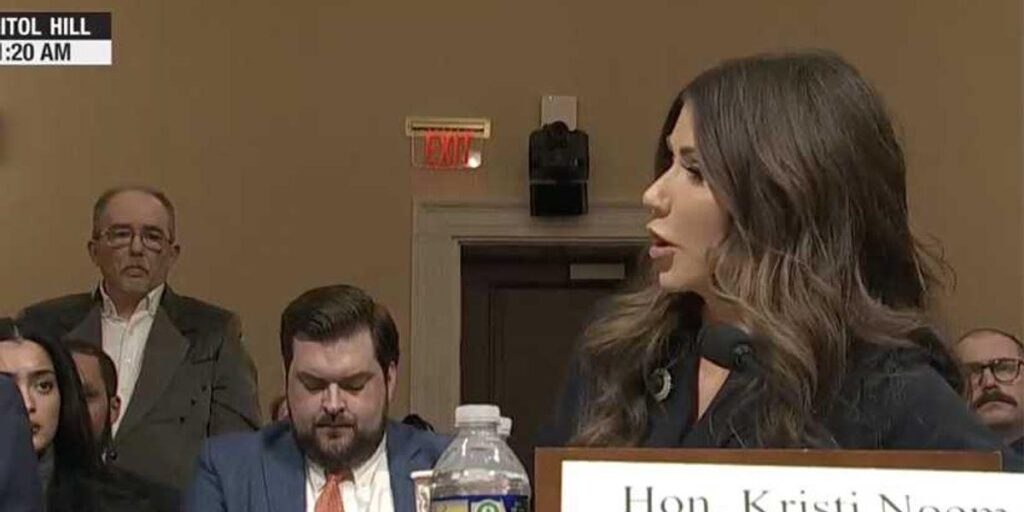 Kristi Noem muss sich einem Kampfveteranen stellen, dessen irische Frau zu vier Monaten Haft verurteilt wurde | „Vielen Dank, Herr Brown, für Ihren Dienst für unser Land.“