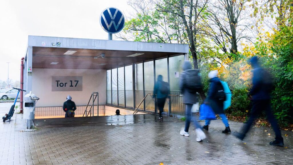 VW-Mitarbeiter vor schmerzhaften Gehaltseinschnitten