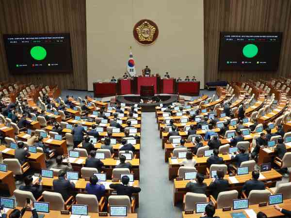 Die Nationalversammlung verabschiedet nach dem Ende von Filibuster neues Sonderermittlergesetz