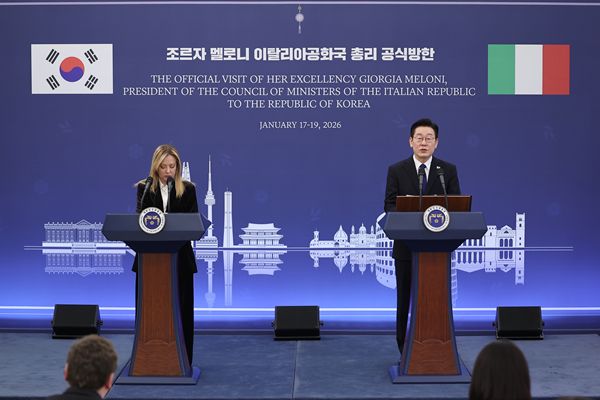 Lee und Meloni vereinbaren, die Zusammenarbeit in der KI-Industrie zu stärken