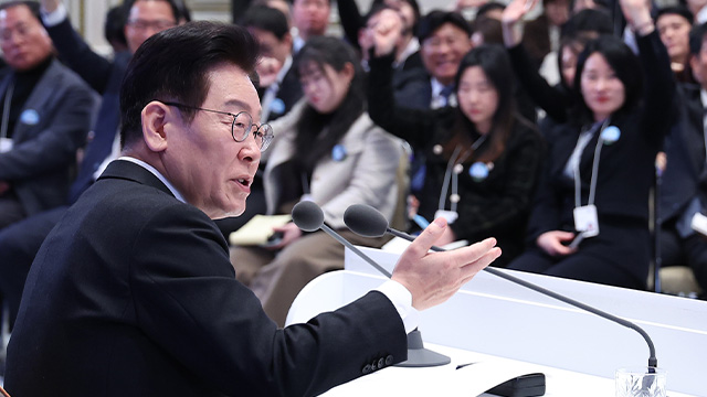 Lee ändert den Kurs in Bezug auf Nordkorea und strebt eine Rüstungsreduzierung vor einer Denuklearisierung an