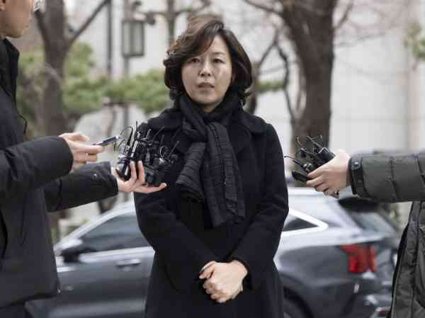 Kim Kyung, Mitglied des Stadtrats von Seoul, tritt aufgrund von Vorwürfen wegen Wahlgeschenken zurück