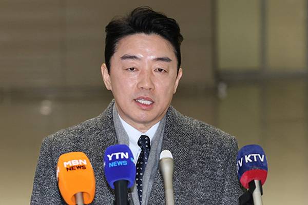 Der Stabschef des Präsidenten reist nach Kanada, um sich für ein U-Boot-Projekt einzusetzen