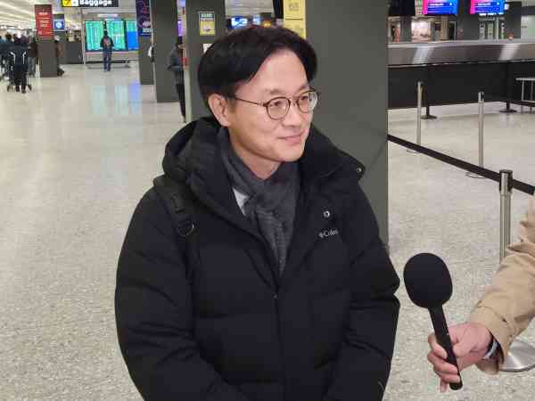 Industrieminister trifft US-Amtskollege in Washington, während Trump vor höheren Zöllen warnt