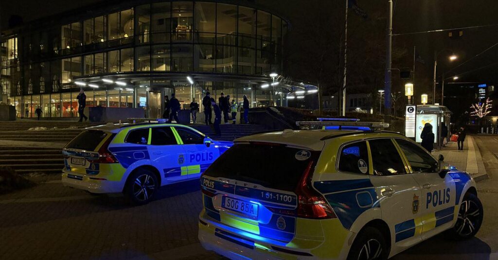 Große Polizeipräsenz an der Universität Göteborg