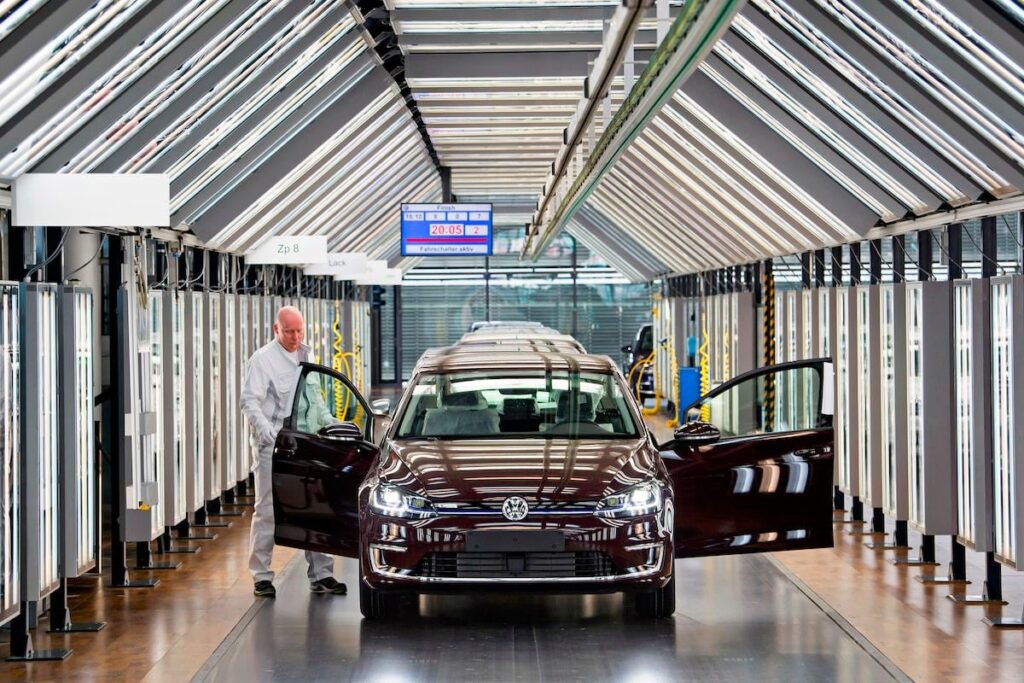 Kanada bittet Südkoreaner und Deutsche um Produktionszusagen im Automobilsektor im Rahmen eines U-Boot-Angebots: Quelle