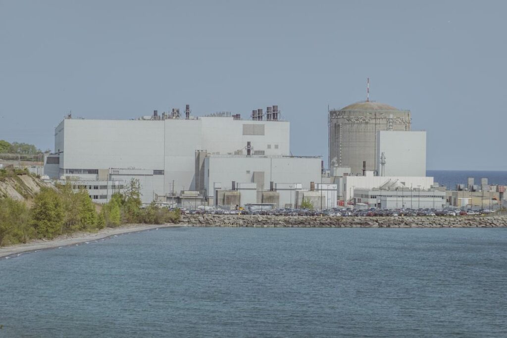 Ontario gibt 1,5 Milliarden US-Dollar für Unterwasserstromkabel vom Atomkraftwerk nach Toronto aus