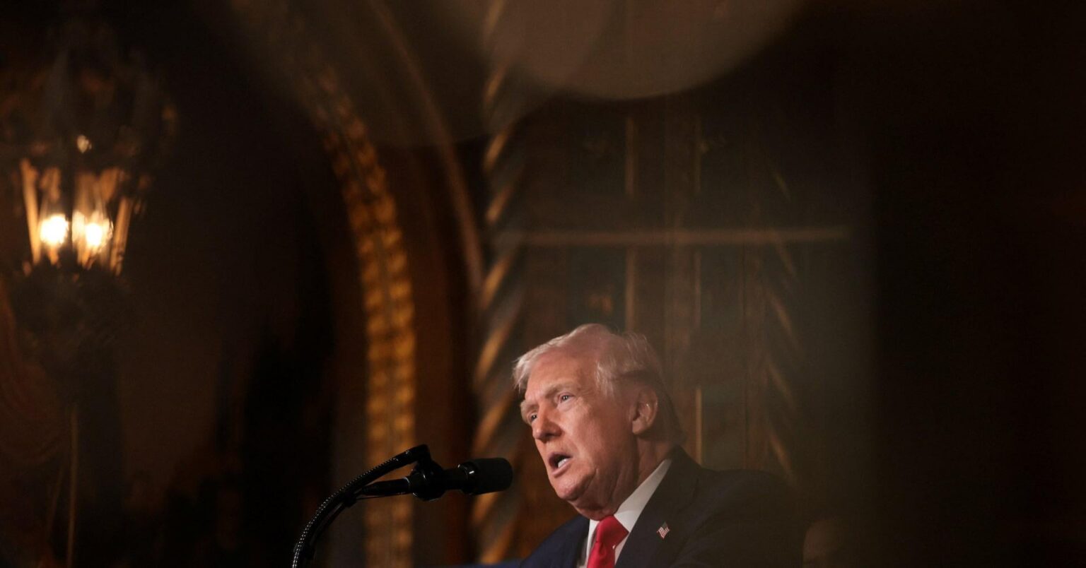 Trump sagt, dass die USA eingreifen werden, wenn der Iran friedliche Proteste gewaltsam unterdrückt