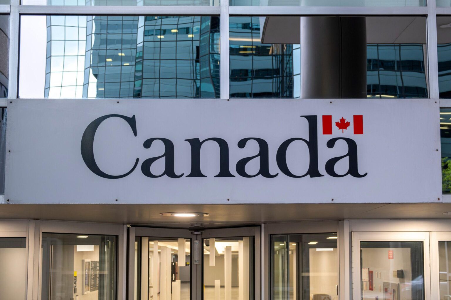 StatsCan stellt in ganz Kanada 32.000 Stellen ein, die ziemlich gut bezahlt werden
