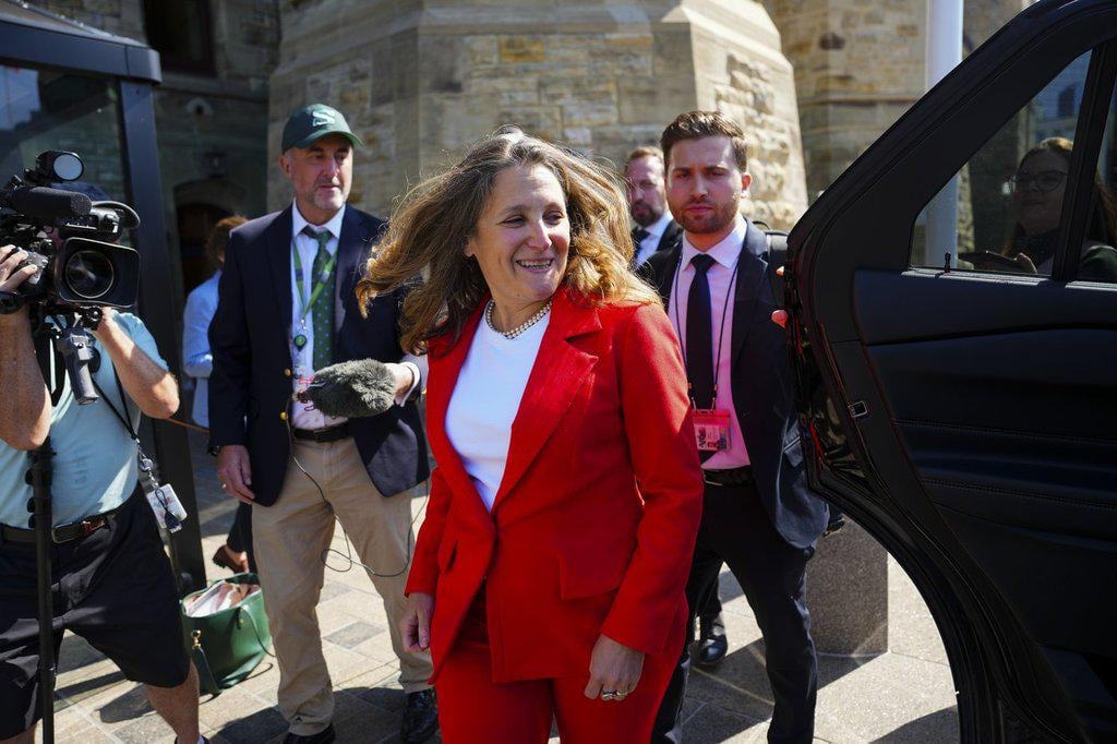 Freeland tritt am Freitag als Abgeordneter von Toronto zurück