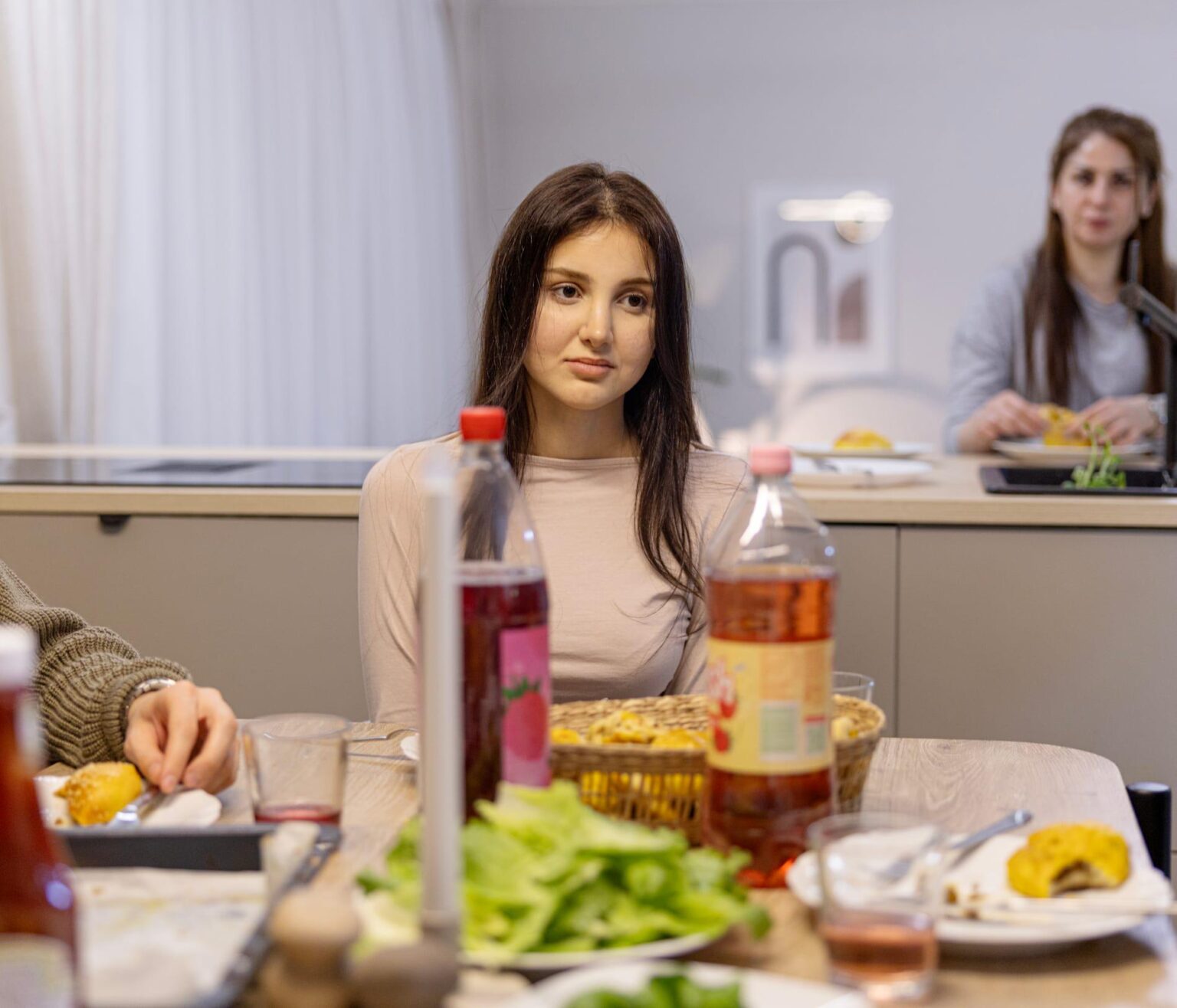 Ayla, 21, wird allein in den Iran abgeschoben – der Rest der Familie darf bleiben