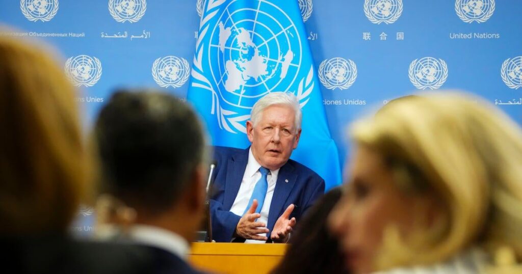 Der ehemalige UN-Botschafter Bob Rae sagt, die Trump-Regierung sei „außer Kontrolle“