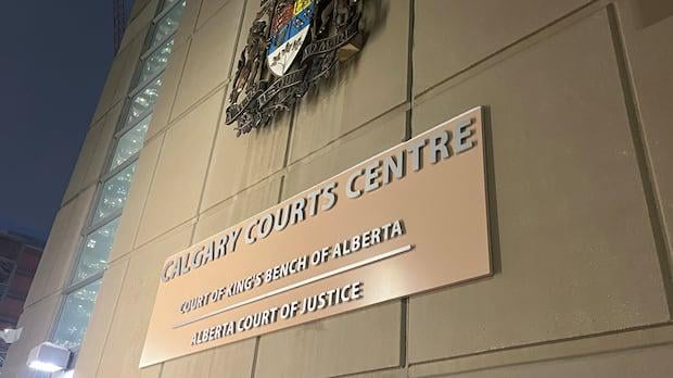 Pro-Nazi-Beiträge in den sozialen Medien führen zu einem Streit im Gerichtssaal zwischen einem Teenager aus Calgary und einem Richter