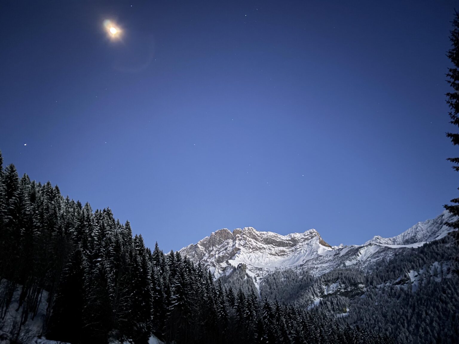Heute Abend in den Schweizer Alpen