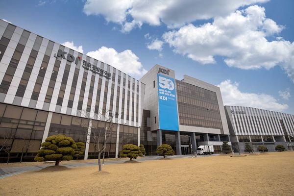 KDI revidiert Wachstumsaussichten für 2026 um bis zu 1,9 %