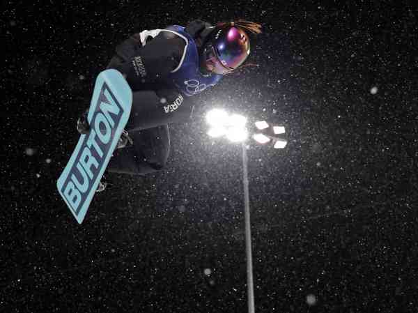 Der 17-jährige Choi Ga-on kehrt nach seinem gruseligsten Sturz zurück und holt sich Gold in der Snowboard-Halfpipe 