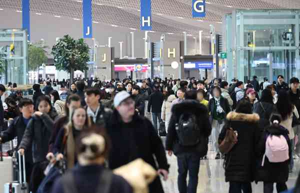 Ca. 720.000 Menschen werden während der Neujahrsfeiertage nach dem Mondkalender ins Ausland reisen