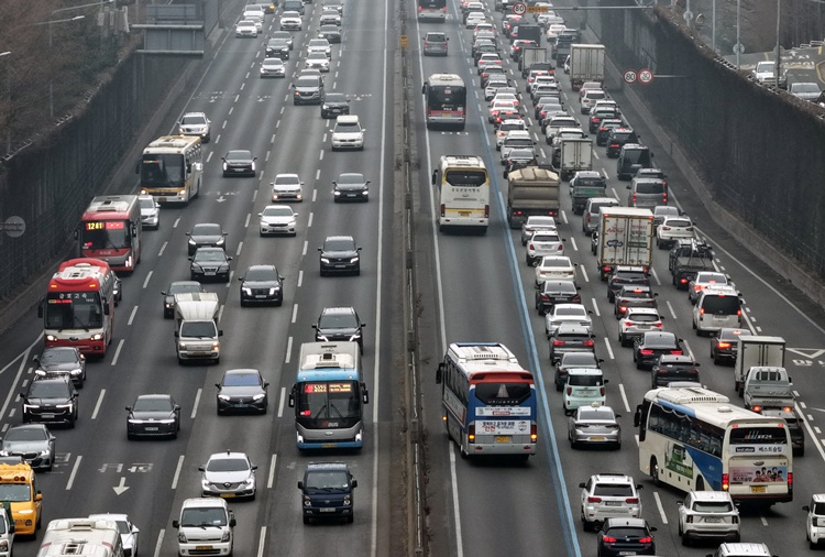 Am zweiten Tag der Neujahrsfeiertage wird mit starker Überlastung gerechnet