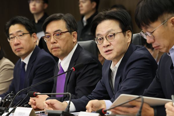 Industrieminister verspricht, die freundschaftlichen Konsultationen mit den USA nach der Zollentscheidung fortzusetzen