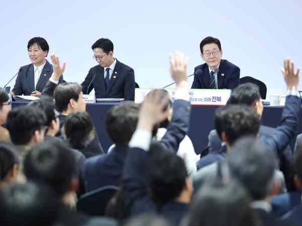 Präs. Lee verspricht, sein Bestes zu geben, um eine ausgewogene regionale Entwicklung zu erreichen.