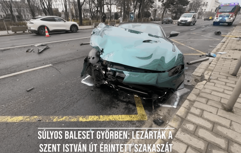 Der Fahrer des Aston Martin, der in der Innenstadt von Győr einen tödlichen Unfall verursacht hatte, wurde festgenommen Der Fahrer des Aston Martin, der in der Innenstadt von Győr einen tödlichen Unfall verursacht hatte, wurde festgenommen