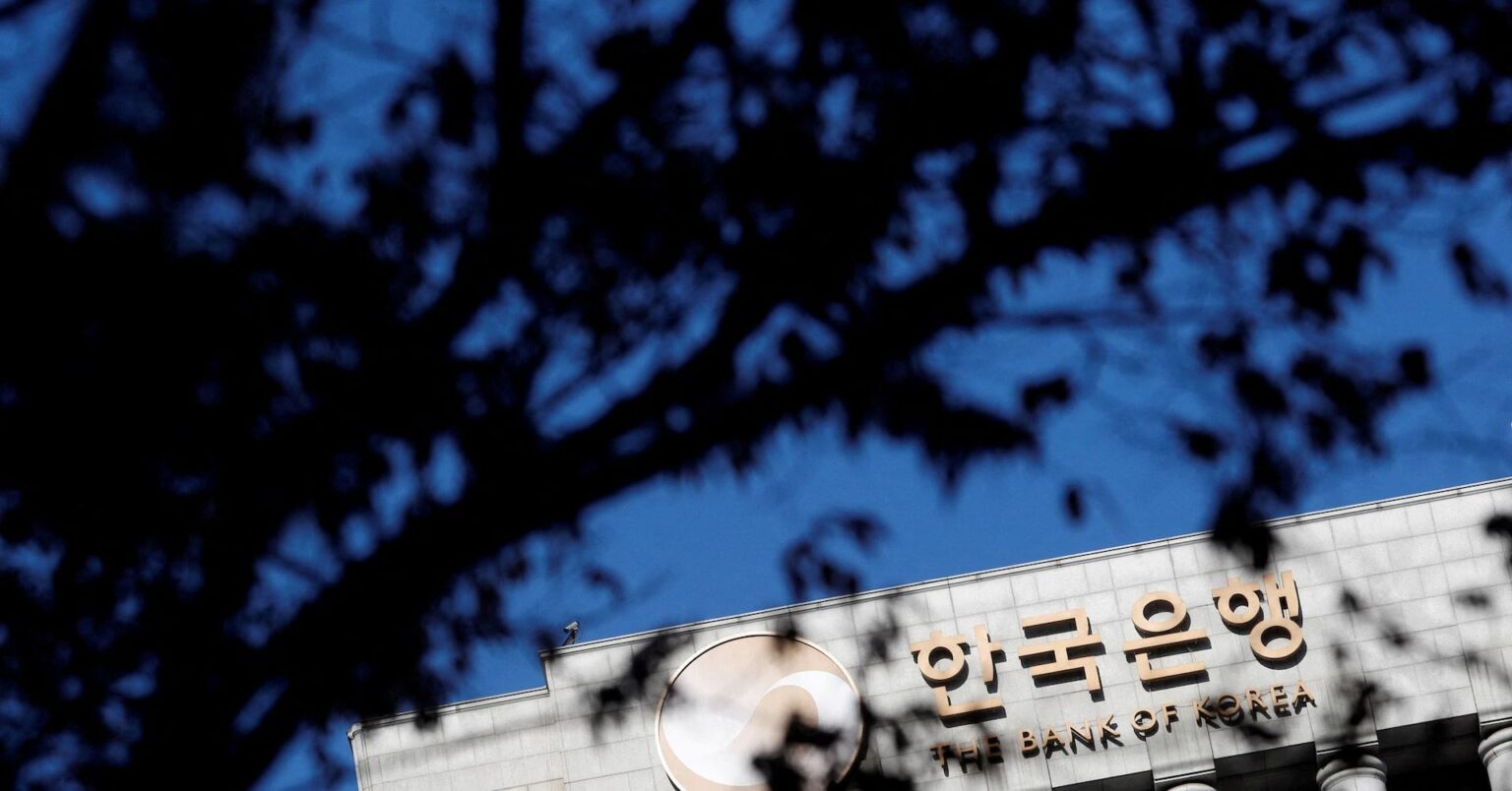 Vorstandsmitglieder der Bank of Korea signalisieren laut Protokoll eine längere Pause im Lockerungszyklus