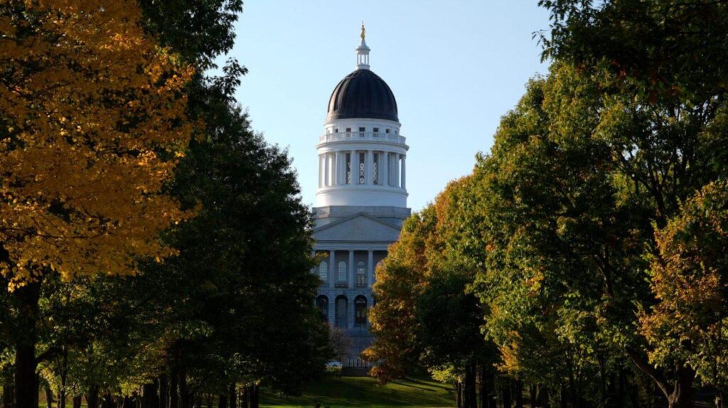 Der Demokrat gewinnt die Sonderwahl zum Repräsentantenhaus in Maine
