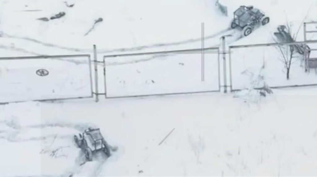Ukrainische Bodenroboter greifen russisches Munitionsdepot hinter der Front an und zerstören es