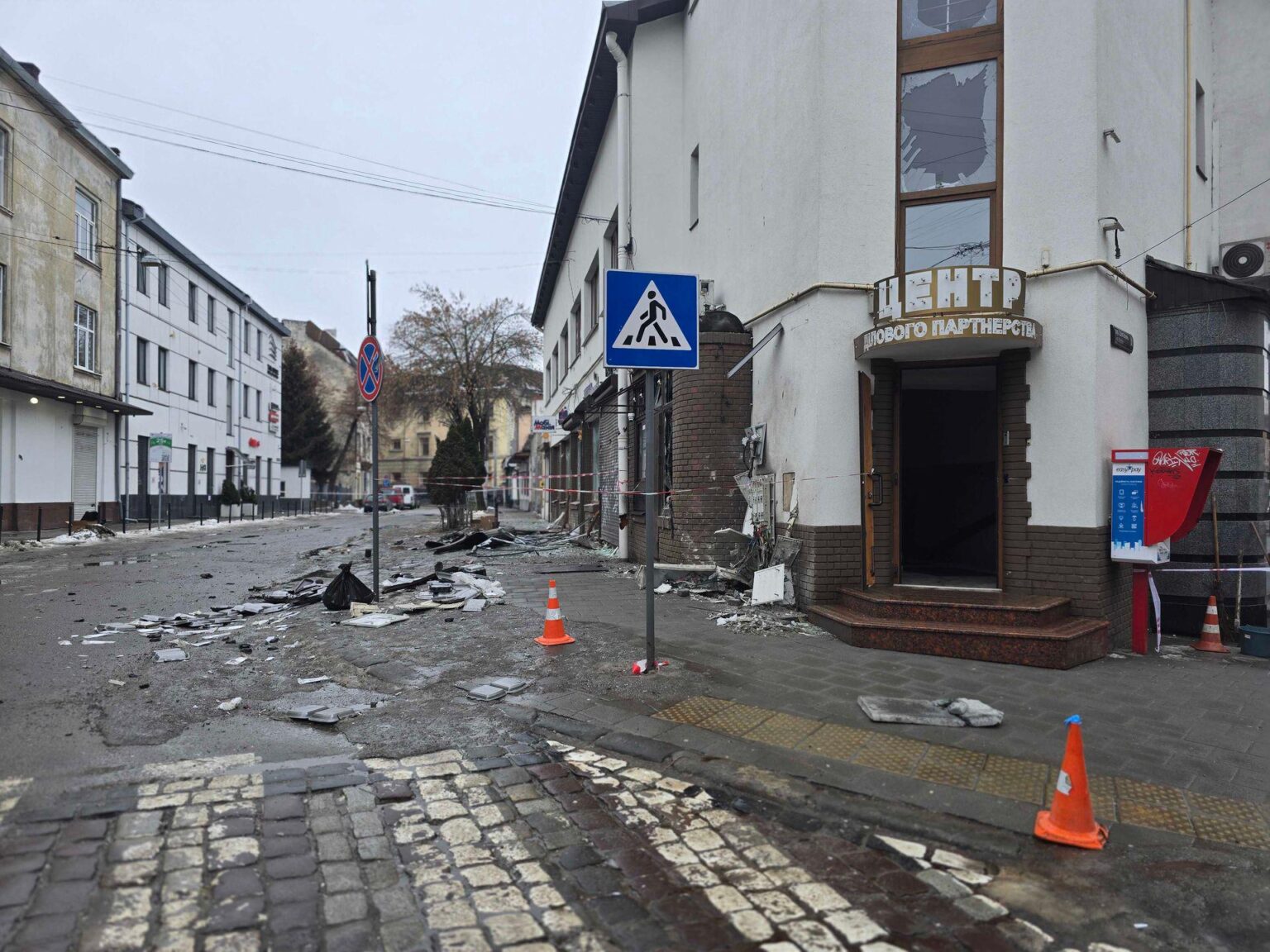 „Der Angriff wurde von Russland organisiert“ – Mutmaßlicher Terroranschlag in Lemberg tötet Polizisten und verletzt 25