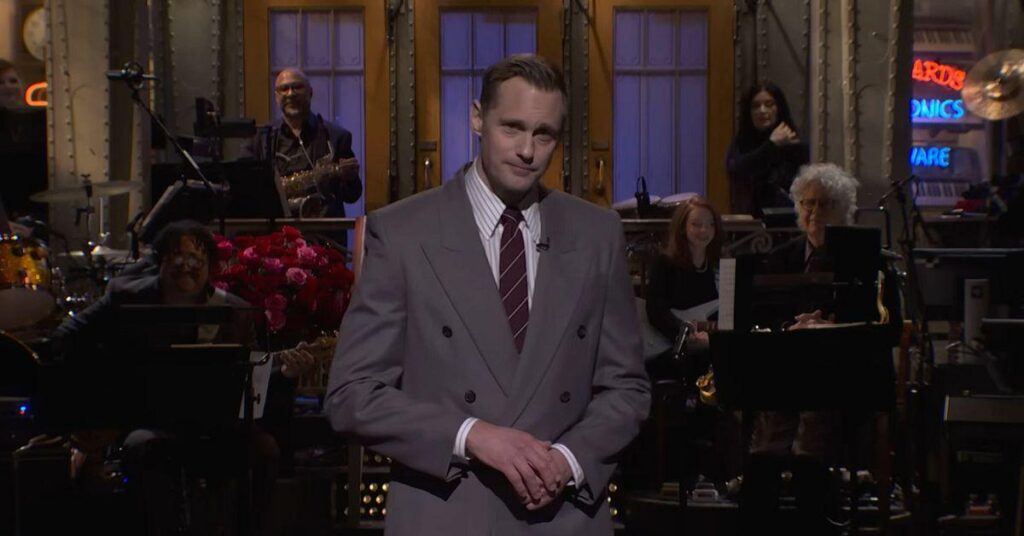 Alexander Skarsgård moderiert die amerikanische Comedy-Show SNL
