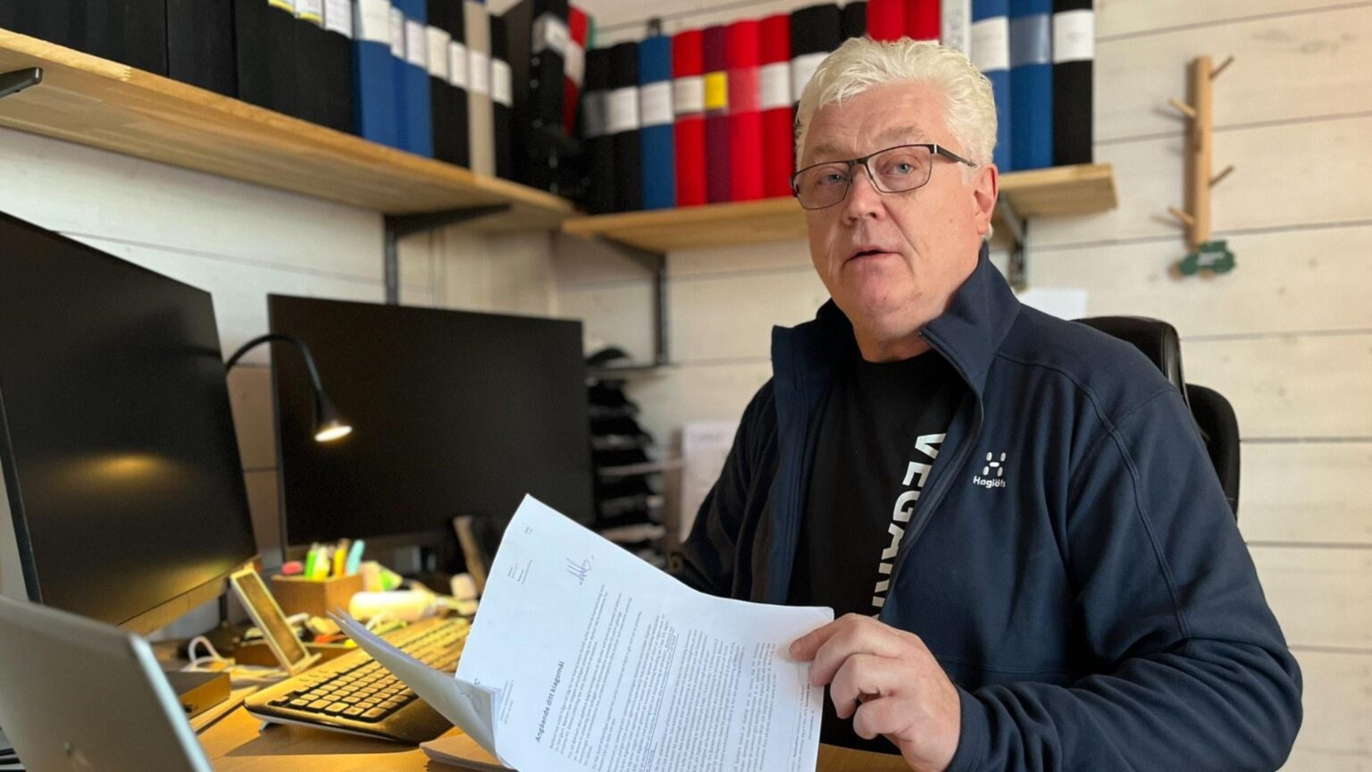 Anders hat zu viel Bargeld abgehoben – von der Bank angehalten – P4 Värmland