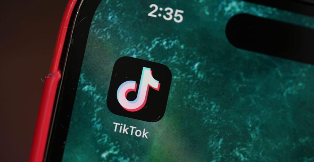 Tiktok verstößt gegen das Gesetz – zu süchtig machend