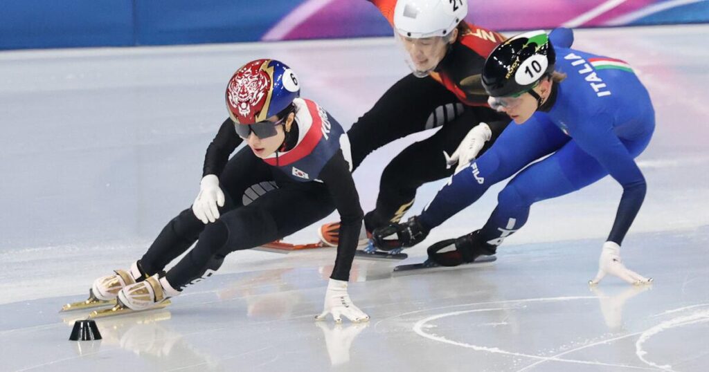 Kim Gil-li Gold, Choi Min-jeong Silber bei den Olympischen Spielen in Mailand auf der Kurzbahn über 1500 m