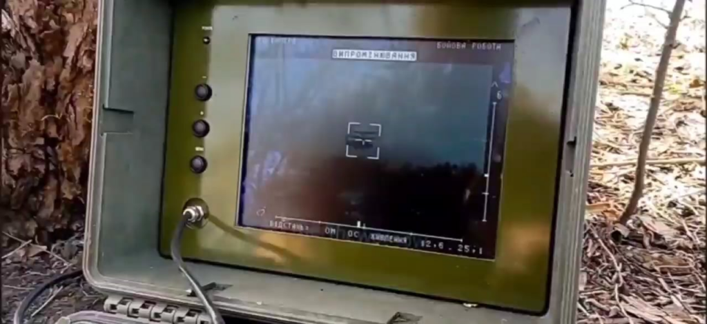 Frühe Kriegsaufnahmen eines ukrainischen Stugna, der eine KA-52 abschießt.