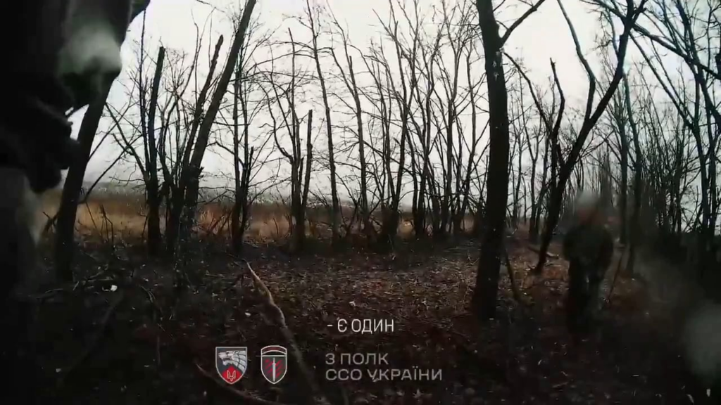Russische Invasoren stoßen auf Soldaten des 3. Separaten Spezialeinsatzregiments, die sie sofort eliminieren, nachdem die Russen versucht haben, eine Kapitulation vorzutäuschen