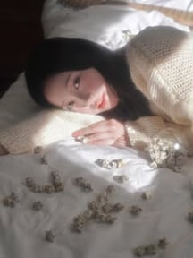 Han Jihyo (Weeekly Jihan) – Single: You Loved Me First (Konzeptfoto)