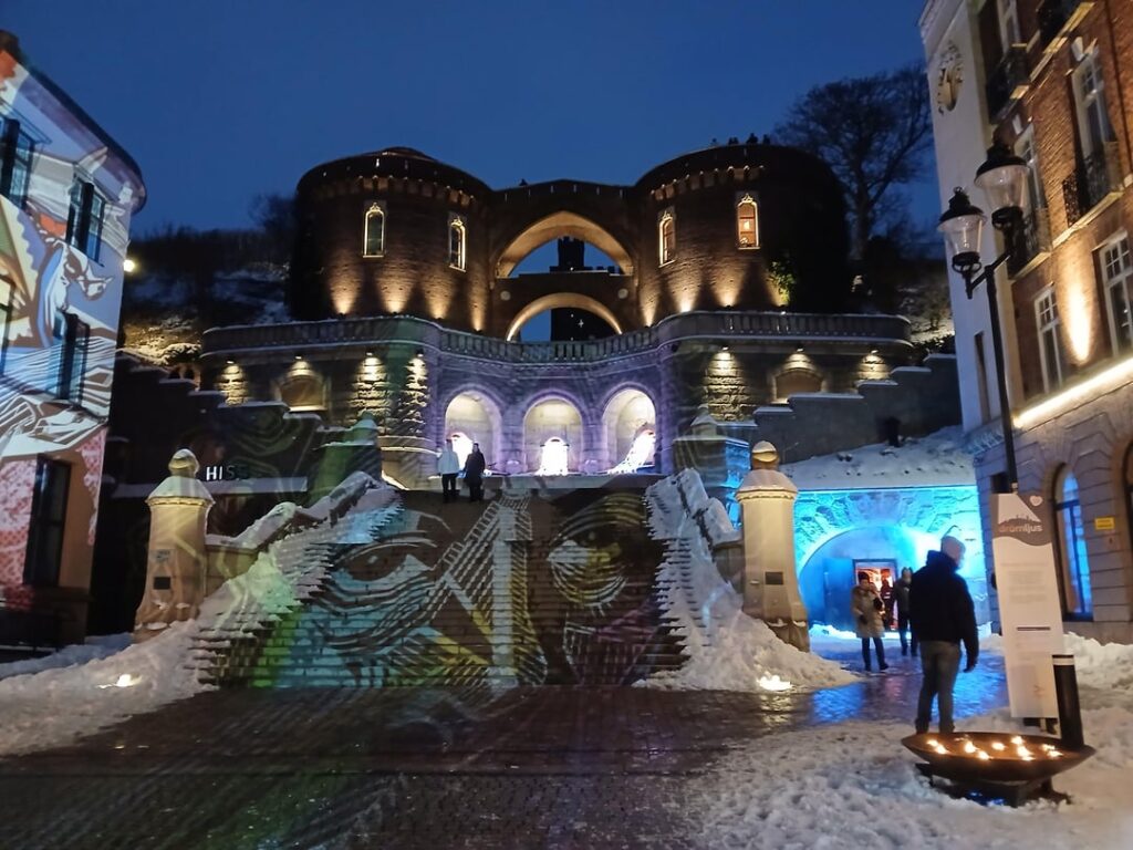 Ein paar Fotos vom großen Lichtevent Dreamlight, das derzeit ein ungewöhnlich winterliches Helsingborg erleuchtet